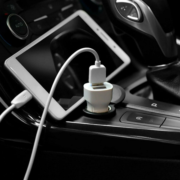 Блок для авто USB 2x Hoco 2,4A 12Вт Z2A белый