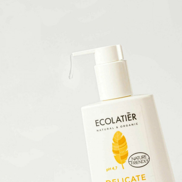 Гель для интимной гигиены Ecolatier Delicate с экстрактом лотоса Восстанавливающий 250мл 171524