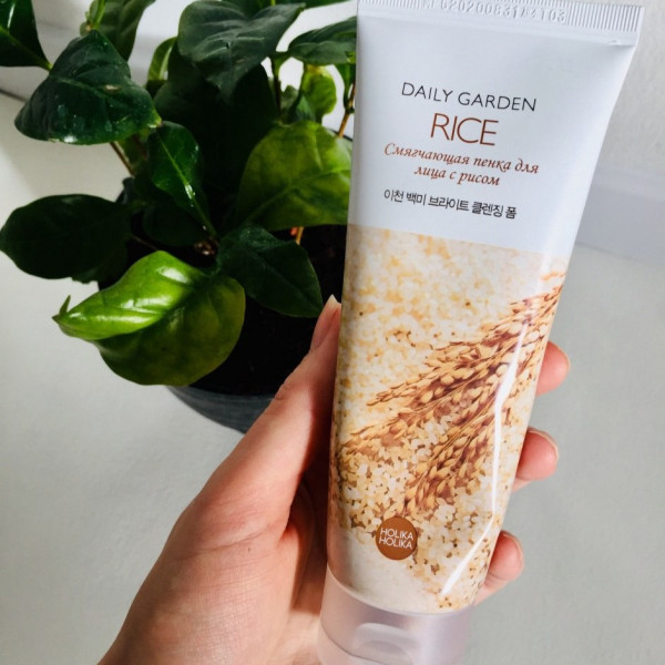 Пенка для умывания Holika Holika с рисом Смягчающая 120мл 360900