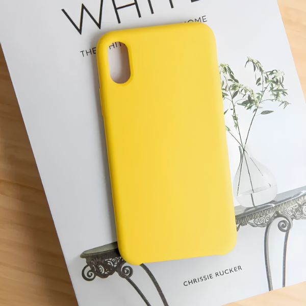 Чехол накладка силикон Silicone Case iPh X/XS желтый аналог