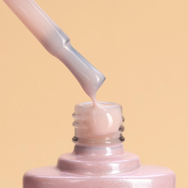База для гель-лака ADRICOCO La Creme камуфлирующая 02 10мл 6242372