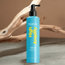 Спрей для волос Matrix High Amplify Wonder Boost с витамином Е Экстраобъем у корней 250мл 770458