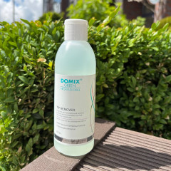 Жидкость для снятия искусственных покрытий Domix Green Professional с ацетоном 200мл 103574